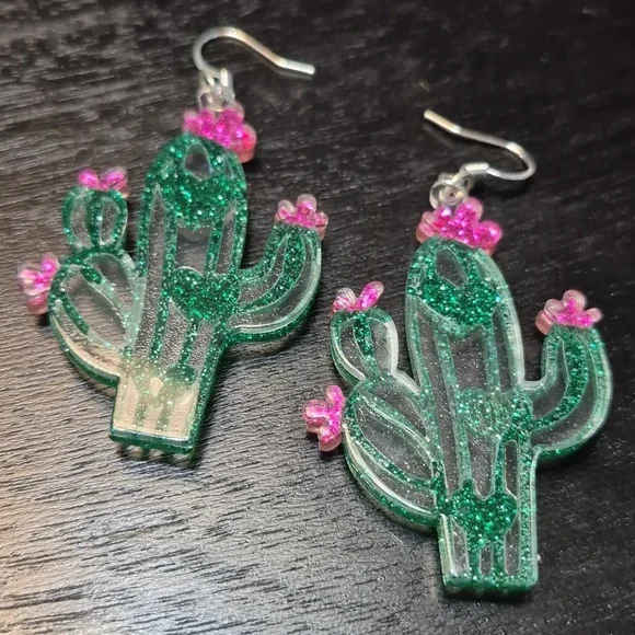HANDMADE CACTUS EARRINGS - Picture 2 of 3